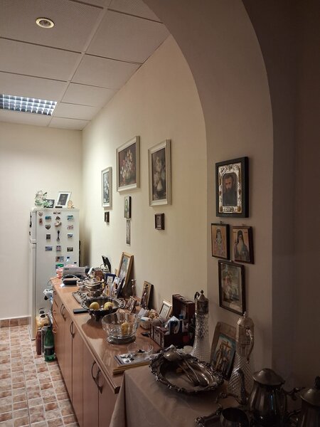 Victor Manu, Maior Coravu, vanzare ap. 2 cam.,